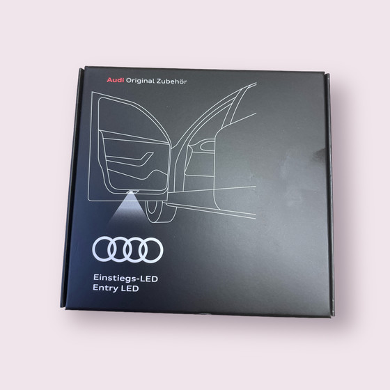 Audi Einstiegs Logobeleuchtung LED schmaler Stecker