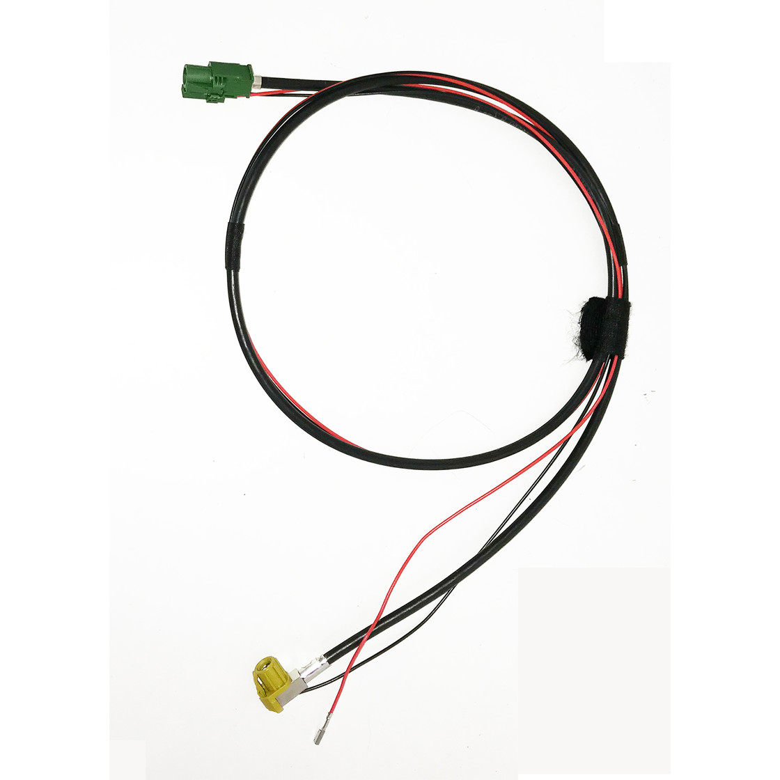 https://www.jestex.de/shop/media/image/product/8025/lg/vw-skoda-seat-audi-usb-kabel-gewinkelt-fuer-apple-car-play-android-auto-appconnect.jpg